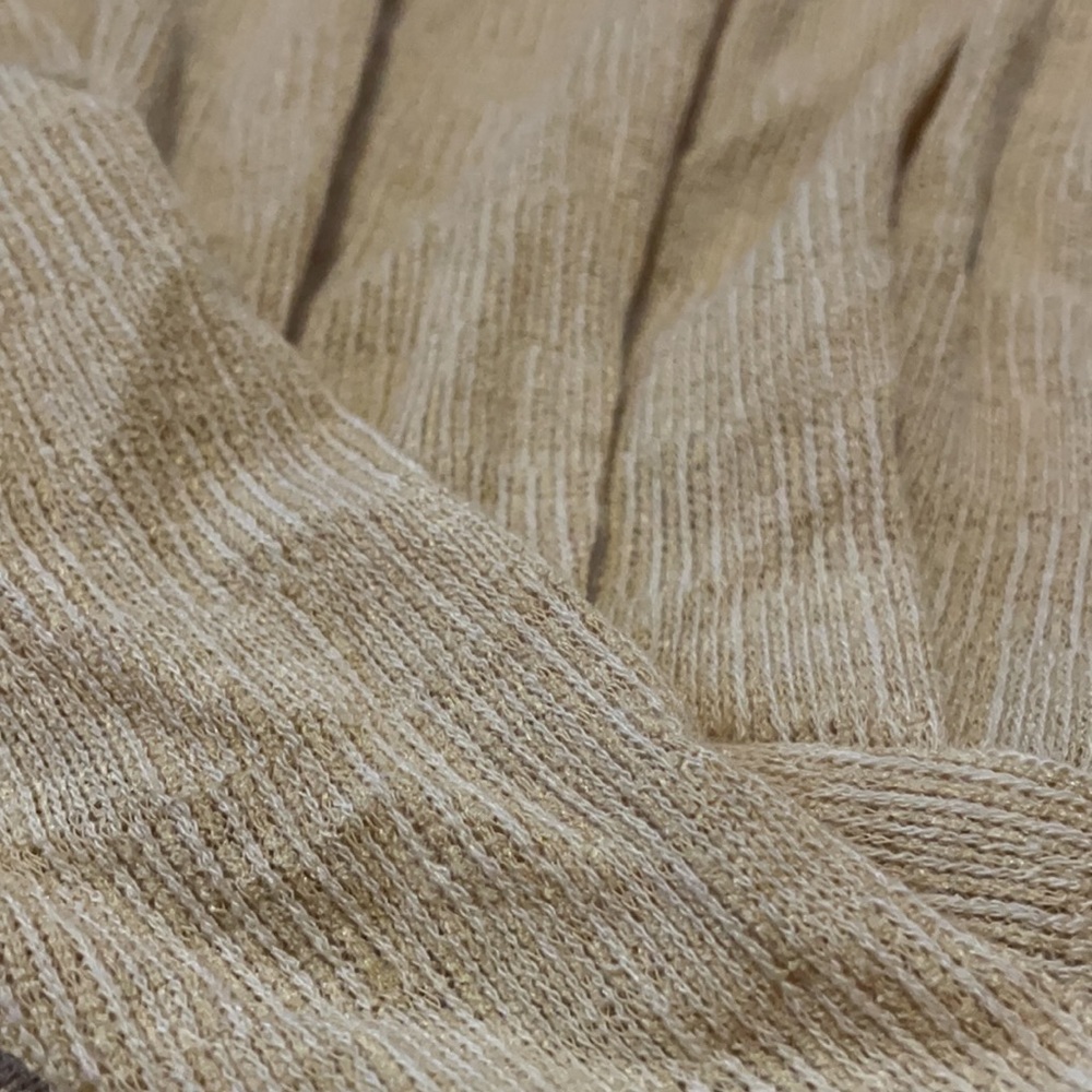 NEW, Beautiful tshirt - Picture 6 of 6